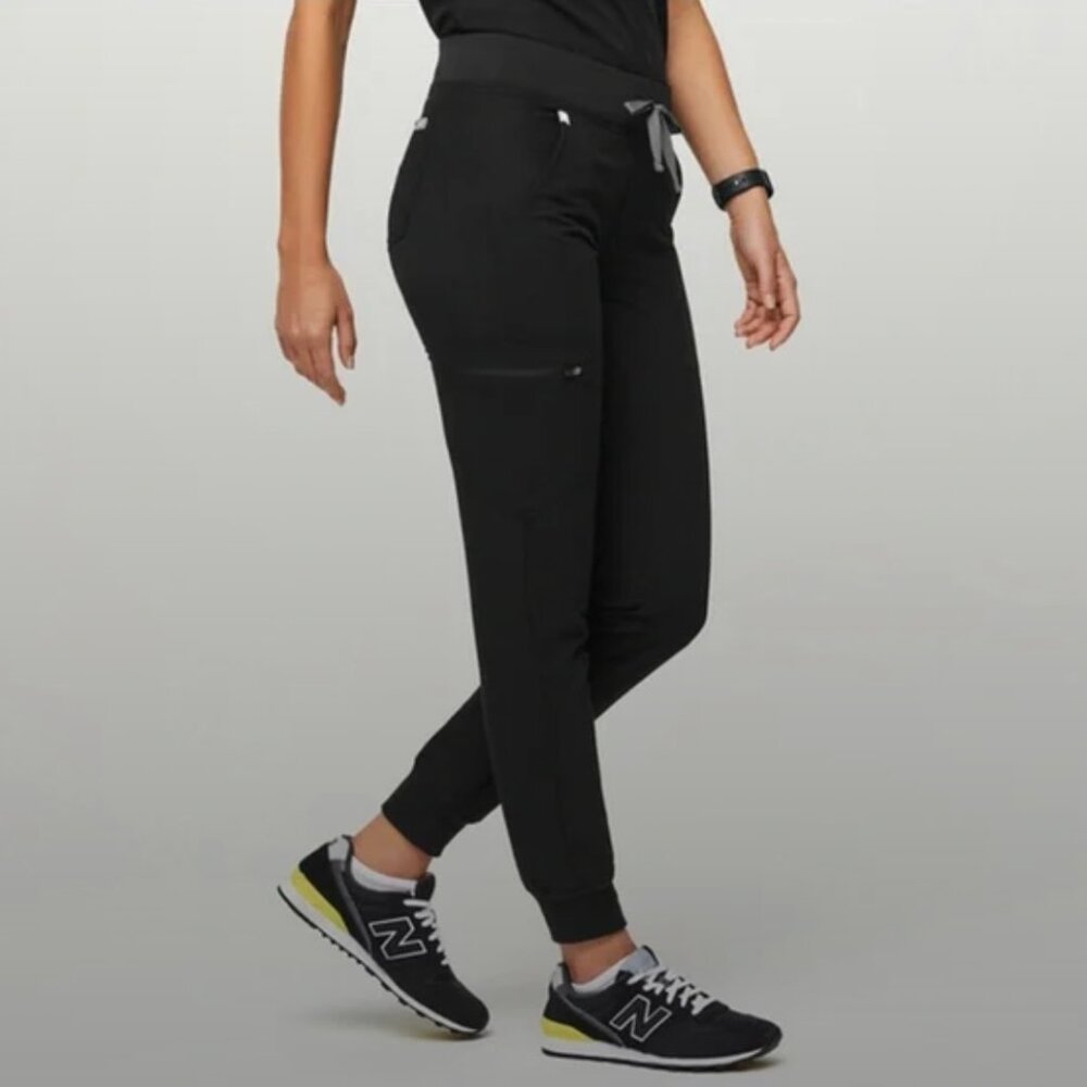 Figs Women's Black Track Jogger Pants